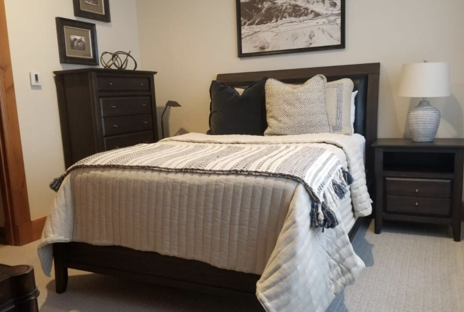 Peak View House - Image 8